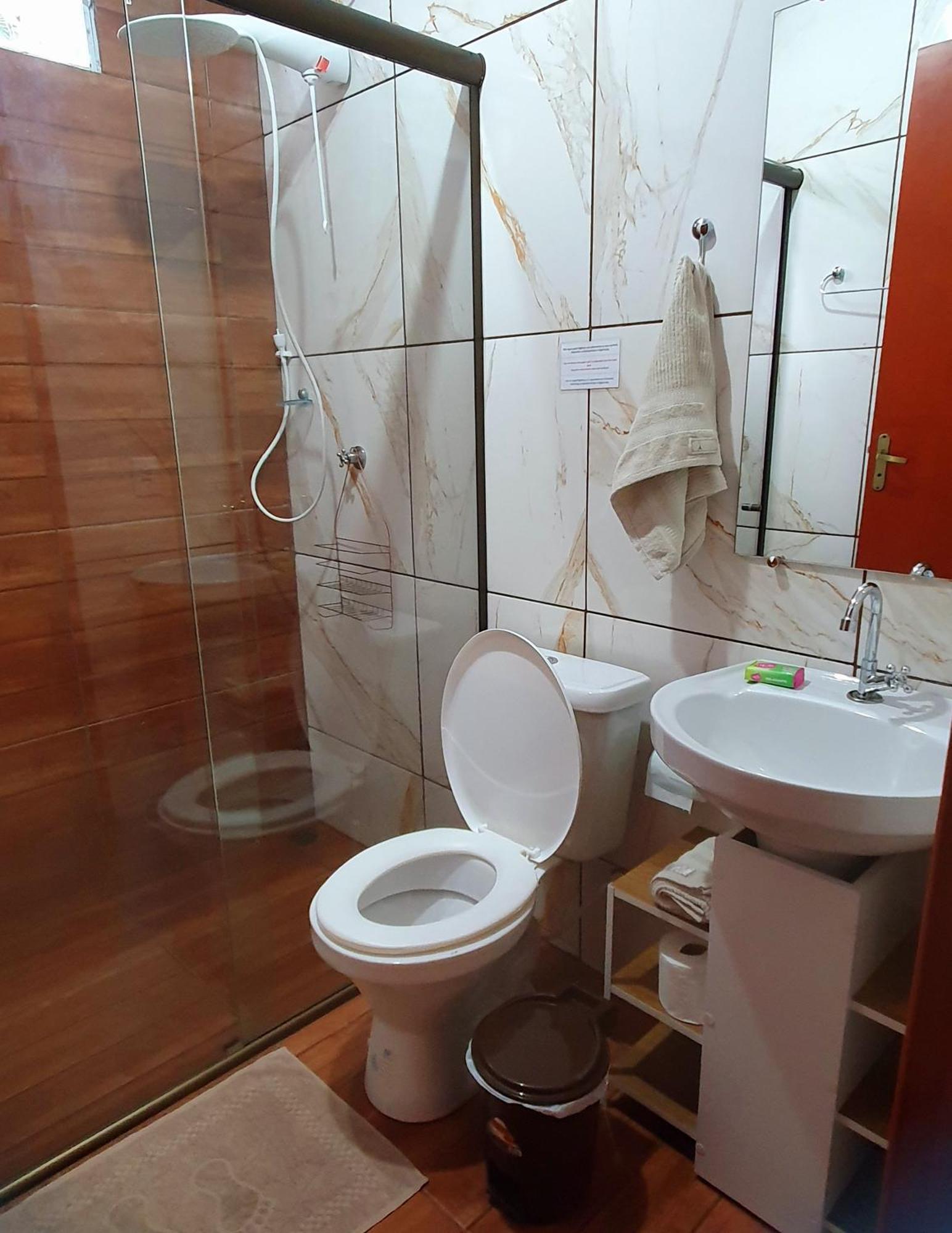 Proximo A Av Das Cataratas - Ar Condicionado - Estacionamento Privado ฟอสดูอีกวาซู ภายนอก รูปภาพ